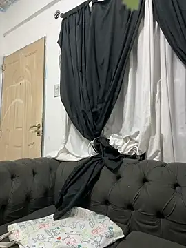 PEACHY439 online show from 1, 3, 2025