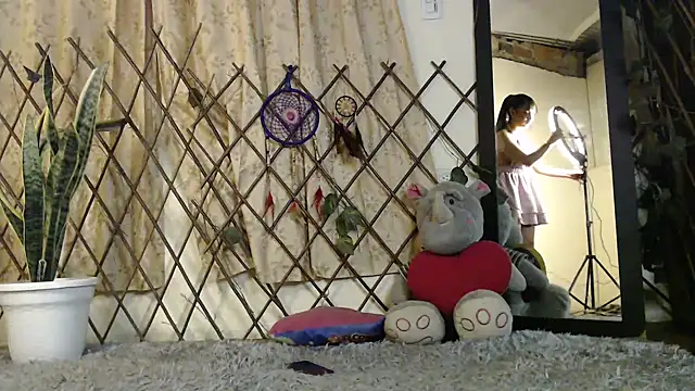 Snapshot of _ella_b chatting on 20, 3, 2025 ella b online show from 20, 3, 2025