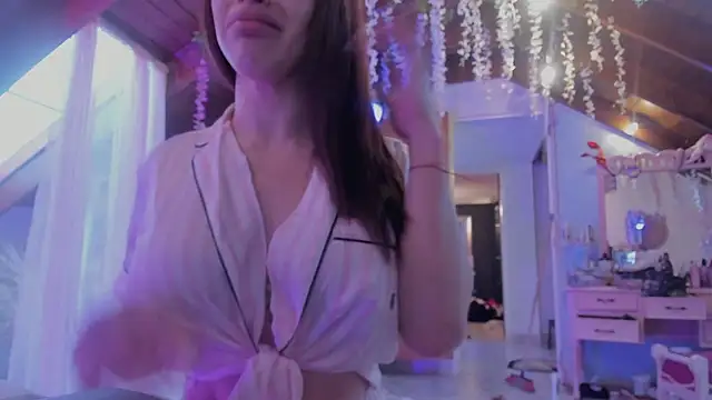 Snapshot of Spoiiiled chatting on 11, 3, 2025 Spoiiiled online show from 11, 3, 2025