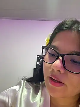 SophieHarris  online show from 9, 5, 2026