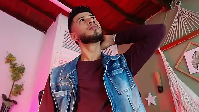 Colby brown03 online show from 28, 11, 2025