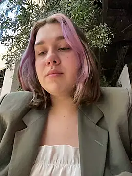 SuzieMurray online show from 22, 1, 2025