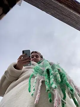 SuzieMurray online show from 25, 2, 2025