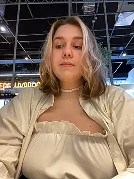 SuzieMurray online show from 18, 3, 2025