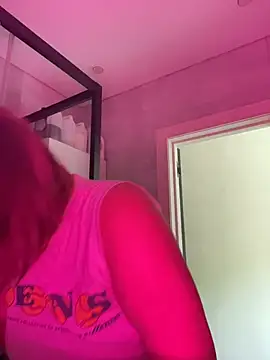 Snapshot of SuzieMurray chatting on 1, 7, 2026 SuzieMurray online show from 1, 7, 2026