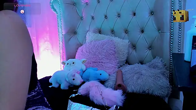 AlexaFoxy18 online show from 11, 3, 2025