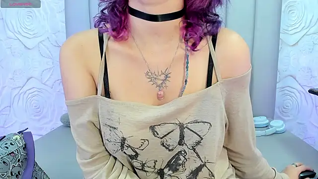 AlexaFoxy18 online show from 7, 5, 2026