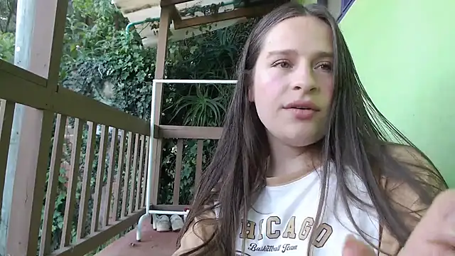 Snapshot of Serenity chatting on 2, 10, 2025 Serenity online show from 2, 10, 2025