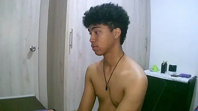 sexy diamante  online show from 26, 9, 2025