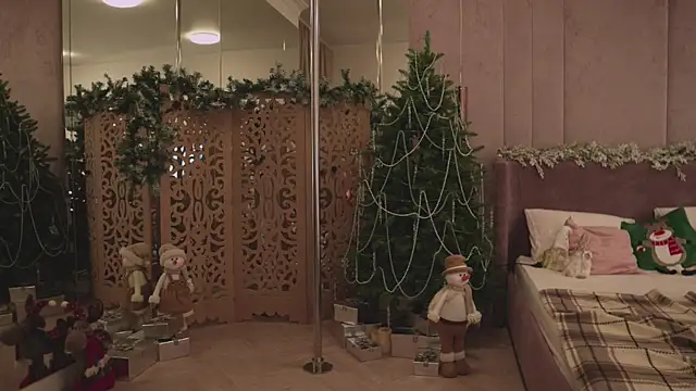 Smiley Mia online show from 20, 12, 2025