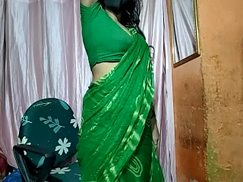 Snapshot of poojaxxx65 chatting on 11, 11, 2025 poojaxxx65 online show from 11, 11, 2025