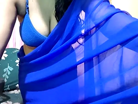 poojaxxx65 online show from 15, 12, 2025