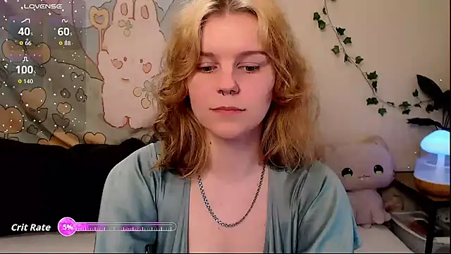 Moona xx online show from 10, 5, 2026