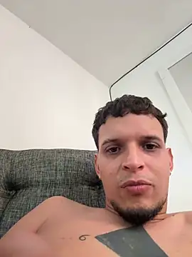 Snapshot of ArturoDelgado1 chatting on 22, 3, 2026 ArturoDelgado1 online show from 22, 3, 2026