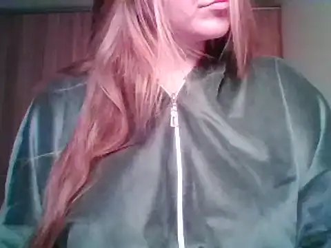 Evasapples online show from 1, 10, 2025