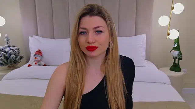 Snapshot of HelenaMorgan chatting on 28, 12, 2024 HelenaMorgan online show from 28, 12, 2024