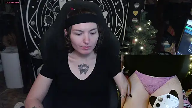 BrandiWRLD 999 online show from 26, 1, 2025