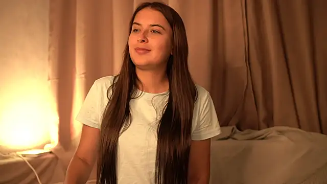 elisa moon online show from 26, 9, 2025