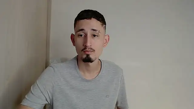 Snapshot of enzo_0814 chatting on 19, 3, 2025 enzo 0814 online show from 19, 3, 2025