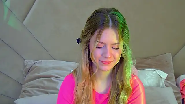 MilanaBalmain online show from 13, 10, 2025