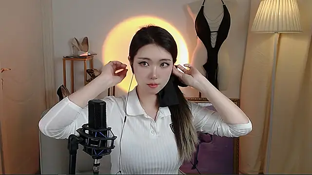 Snapshot of siji_kiki chatting on 23, 12, 2024 siji kiki online show from 23, 12, 2024