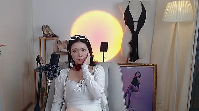 Snapshot of siji_kiki chatting on 25, 12, 2024 siji kiki online show from 25, 12, 2024