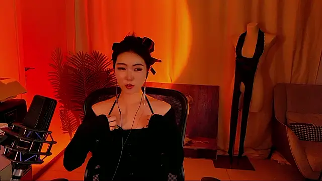 Snapshot of siji_kiki chatting on 18, 3, 2026 siji kiki online show from 18, 3, 2026