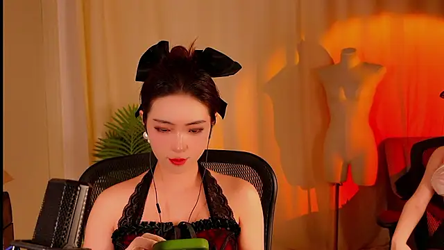 Snapshot of siji_kiki chatting on 19, 3, 2026 siji kiki online show from 19, 3, 2026