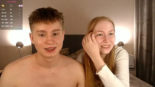 Snapshot of AliceStoneJhonyStone chatting on 17, 12, 2024 AliceStoneJhonyStone online show from 17, 12, 2024