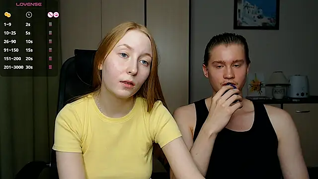 Snapshot of AliceStoneJhonyStone chatting on 19, 2, 2025 AliceStoneJhonyStone online show from 19, 2, 2025