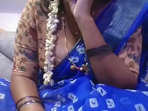 Sexy-Shalinii online show from 4, 5, 2026