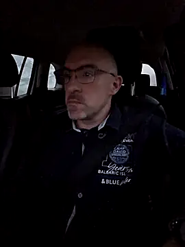 Snapshot of Crosss-23cm chatting on 8, 11, 2025 Crosss-23cm online show from 8, 11, 2025