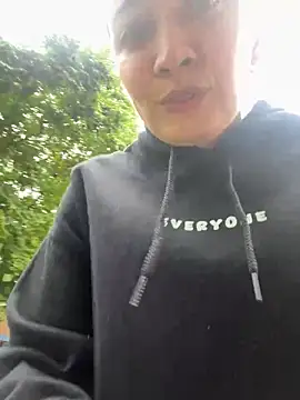 Snapshot of adarussell chatting on 11, 2, 2025 adarussell online show from 11, 2, 2025