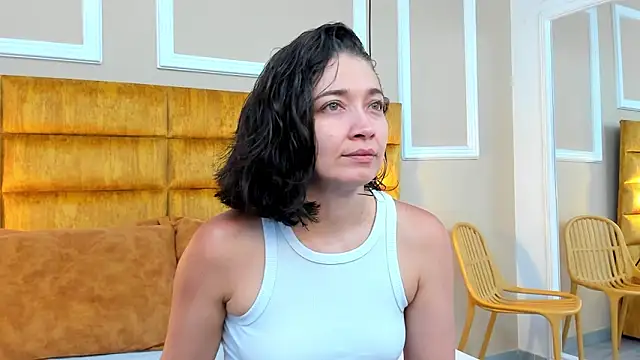 Snapshot of adarussell chatting on 6, 3, 2025 adarussell online show from 6, 3, 2025