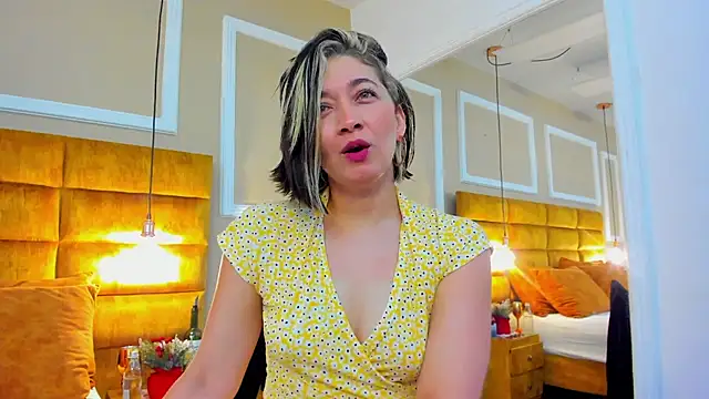 Snapshot of adarussell chatting on 21, 12, 2025 adarussell online show from 21, 12, 2025