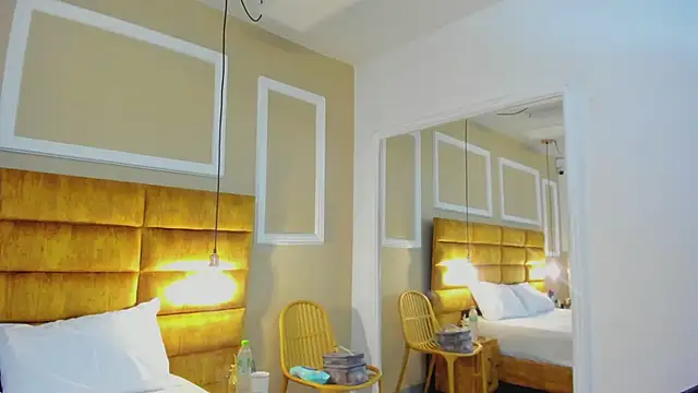 Snapshot of adarussell chatting on 2, 2, 2026 adarussell online show from 2, 2, 2026