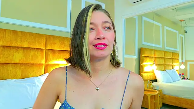 Snapshot of adarussell chatting on 27, 2, 2026 adarussell online show from 27, 2, 2026