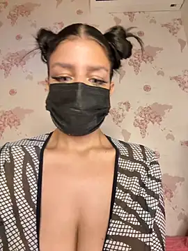 Snapshot of shanelle0 chatting on 9, 10, 2025 shanelle0 online show from 9, 10, 2025