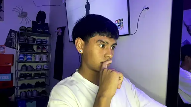 Snapshot of _Billowy_ chatting on 8, 11, 2025 Billowy online show from 8, 11, 2025