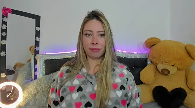 JanneKim online show from 7, 3, 2025