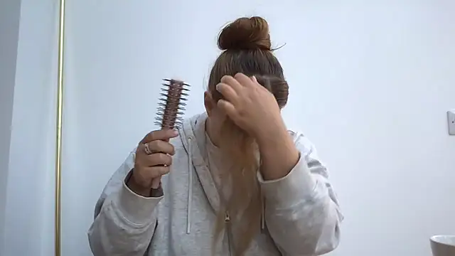 Krystal Tx online show from 27, 9, 2025