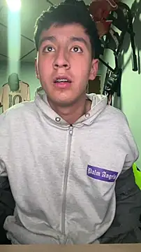 Stiven 017 online show from 22, 3, 2026