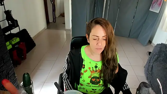 Snapshot of jessiburningheels chatting on 27, 2, 2025 jessiburningheels online show from 27, 2, 2025