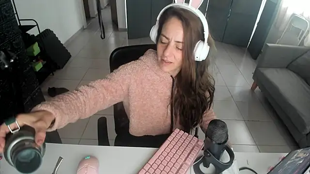 Snapshot of jessiburningheels chatting on 16, 3, 2025 jessiburningheels online show from 16, 3, 2025