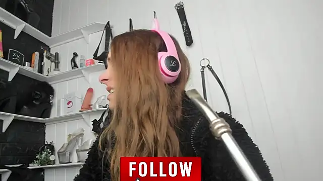 Snapshot of jessiburningheels chatting on 11, 9, 2025 jessiburningheels online show from 11, 9, 2025