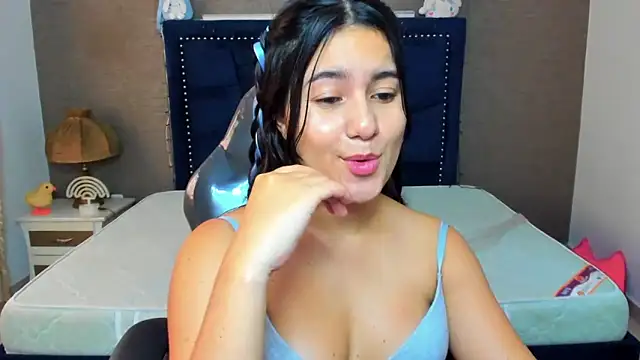 MaiteFlores online show from 5, 5, 2026