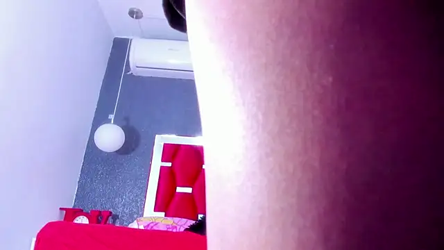 Little Helen online show from 10, 12, 2024