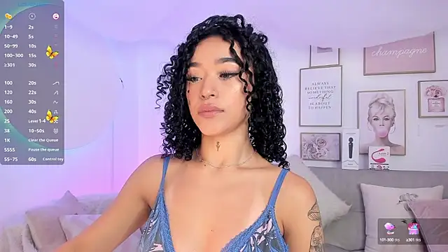 Snapshot of Crystal_Dluna chatting on 18, 1, 2025 Crystal Dluna online show from 18, 1, 2025