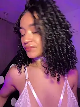 Snapshot of Crystal_Dluna chatting on 19, 9, 2025 Crystal Dluna online show from 19, 9, 2025