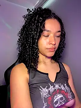 Snapshot of Crystal_Dluna chatting on 25, 9, 2025 Crystal Dluna online show from 25, 9, 2025